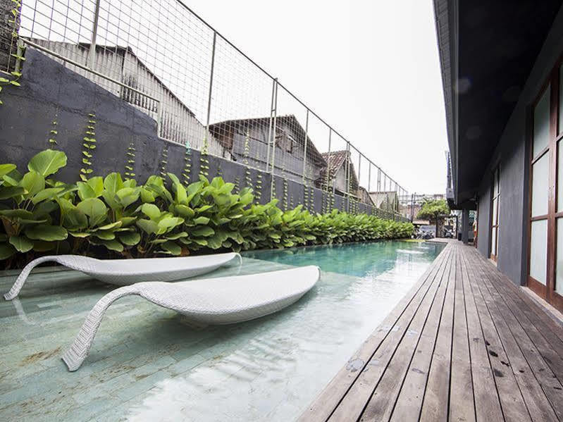M Boutique Hostel Seminyak Exterior foto